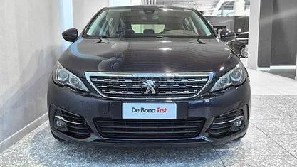 Usata Peugeot 308 GT-line 131 CV (96 kW) 2020 Utilitaria