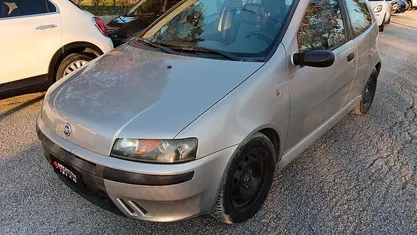 Usata Fiat Punto 86 CV (63 kW) 2003 Argento Utilitaria