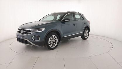 Usata VW T-Roc Style 116 CV (85 kW) 2025 Petroleum blue metallizzato nero SUV