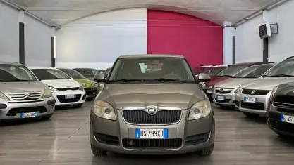 Usata Skoda Fabia Style 69 CV (50 kW) 2008 Grigio Berlina