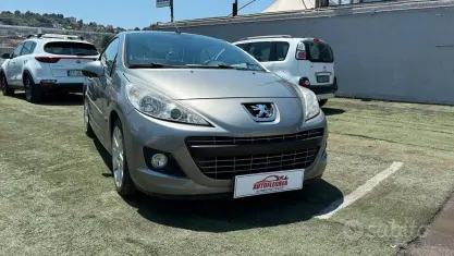 Usata Peugeot 207 CC 120 CV (88 kW) 2009 Grigio Cabrio