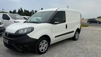 Usata Fiat Doblò 95 CV (69 kW) 2021 Bianco Monovolume