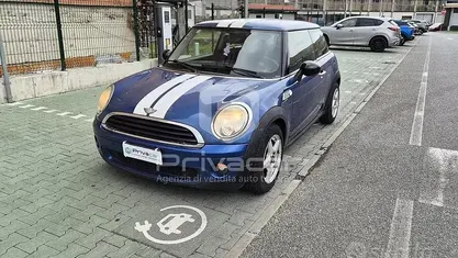 Begagnad Mini ONE 95 HK (69 kW) 2008 Blå Halvkombi