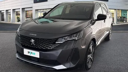 Usata 2024 Peugeot 5008 Allure Monovolume | 25.850 € (Buon prezzo)
