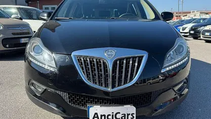 Usata Lancia Delta 165 CV (121 kW) 2009 Utilitaria