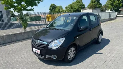 Usata Opel Agila Enjoy 65 CV (47 kW) 2011 Nero Utilitaria