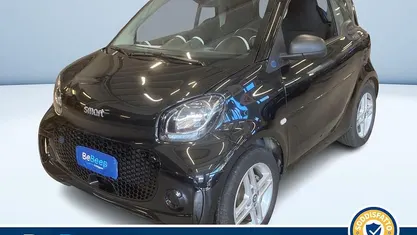 Nero metallizzato Usata 2020 Smart ForTwo Electric Drive Pure Coupé | 10.200 € (Buon prezzo)