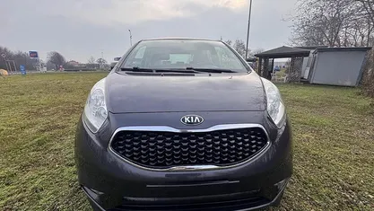 Usata Kia Venga Active 90 CV (66 kW) 2015 Utilitaria