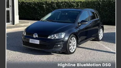 Nero profondo perla Usata 2015 VW Golf VII Highline Tre volumi | 10.000 € (Ottimo prezzo)