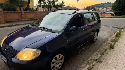Usata Toyota Corolla 110 CV (80 kW) 2003 Bluazzurro Station wagon