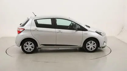 Usata Toyota Yaris Hybrid Active 101 CV (74 kW) 2018 Utilitaria