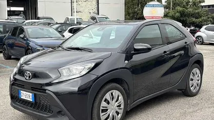 Usata Toyota Aygo X Active 72 CV (52 kW) 2025 Nero SUV