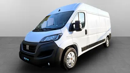 Begagnad Fiat E-Ducato 89 kW (122 HK) 2023 Vit Van