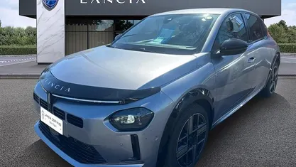 Usata Lancia Ypsilon 101 CV (74 kW) 2025 Utilitaria