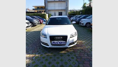 Bianco Usata 2012 Audi A3 Ambition Tre volumi | 7999 € (Ottimo prezzo)