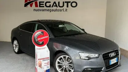 Usado Audi A5 177 CV (130 kW) 2012 Gris Coupe