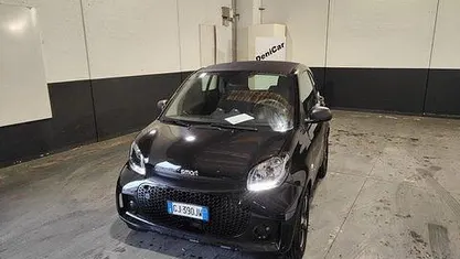 Nero Usata 2022 Smart ForTwo Coupé Passion Due volumi | 11.290 € (Buon prezzo)