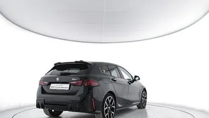Käytetty BMW 118 M Sport 150 HP (110 kW) 2025 Musta Viistoperä