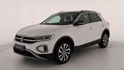 Usata VW T-Roc Style 116 CV (85 kW) 2023 Pure white indium grey metallizzato SUV