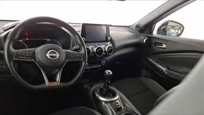 Usata Nissan Juke N-Connecta 114 CV (83 kW) 2023 Blu scuro SUV