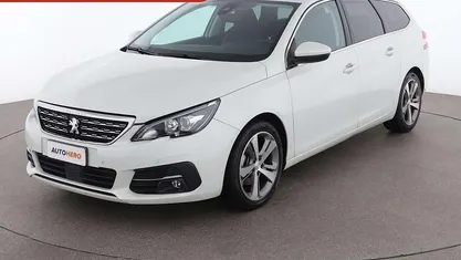Bianco Usata 2019 Peugeot 308 Allure Station wagon | 11.899 € (Buon prezzo)