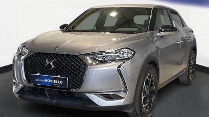 Usado DS Automobiles DS3 Crossback So Chic 101 CV (74 kW) 2022 Gris SUV