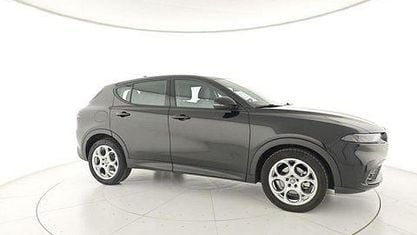 Second-hand Alfa Romeo Tonale Sprint 131 CP (96 kW) 2023 Negru SUV