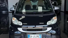 Nero Usata 2009 Smart ForTwo Coupé Due volumi | 4990 € (Buon prezzo)