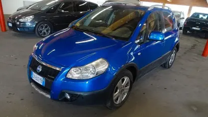 Usata Fiat Sedici Emotion 120 CV (88 kW) 2006 Blu SUV