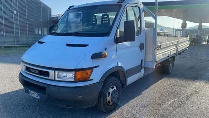 Usata Iveco Daily 103 CV (75 kW) 2000 Furgone