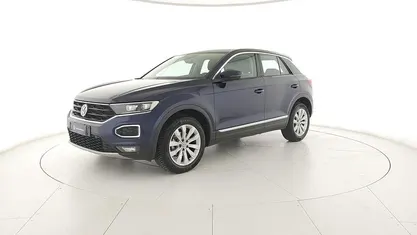 Usata VW T-Roc Advance 116 CV (85 kW) 2019 Atlantic blue metallizzato SUV