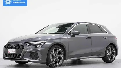 Usata Audi A3 S-Line 200 CV (147 kW) 2023 Grigio daytona perla Berlina