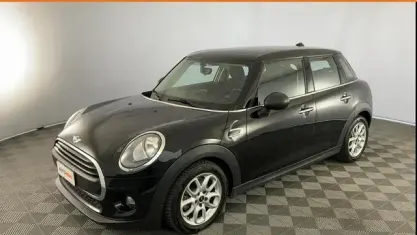 Usata Mini One D 95 CV (69 kW) 2017 Nero Utilitaria