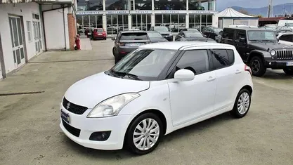 Bianco Usata 2012 Suzuki Swift GL Due volumi | 8000 € (Buon prezzo)