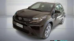 Nero Usata 2024 Toyota Aygo Active Due volumi | 14.900 € (Buon prezzo)