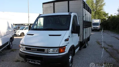 Usata Iveco Daily 125 CV (91 kW) 2000 Berlina