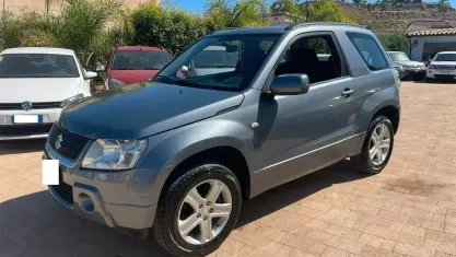 Usata Suzuki Grand Vitara 129 CV (94 kW) 2009 Grigio SUV