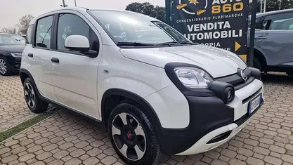 Usata Fiat Panda Cross Cross 69 CV (50 kW) 2023 Bianco Utilitaria