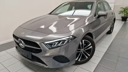 Usata Mercedes A180 Progressive 136 CV (100 kW) 2023 Grigio scuro Utilitaria