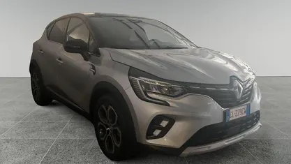 Grigio Usata 2022 Renault Captur Techno SUV | 17.900 € (Ottimo prezzo)