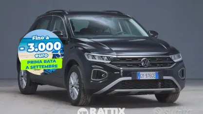 Usata VW T-Roc Life 150 CV (110 kW) 2025 Deep black SUV
