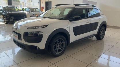 Begagnad Citroën C4 Cactus Feel 100 HK (73 kW) 2017 Vit Halvkombi
