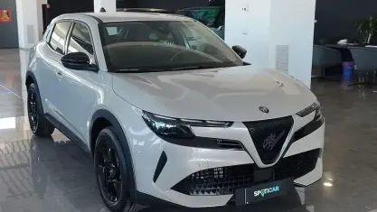 Brugt Alfa Romeo GT Junior Edizione Speciale 136 HK (100 kW) 2025 Grå SUV