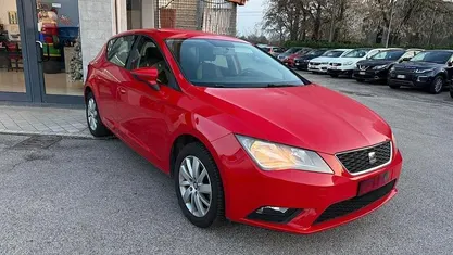 Rosso Usata 2013 Seat Leon Tre volumi | 7300 € (Buon prezzo)