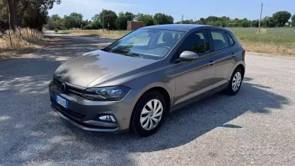 Usata VW Polo Trendline 90 CV (66 kW) 2021 Grigio Utilitaria