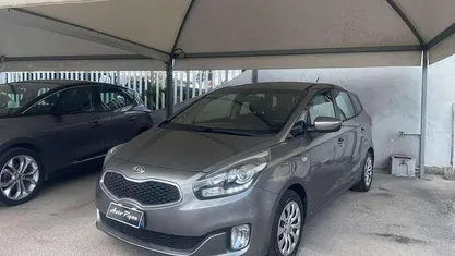 Grigio Usata 2014 Kia Carens Monovolume | 4500 € (Buon prezzo)