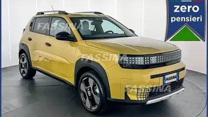 Usata Fiat Grande Panda La Prima 83 kW (113 CV) 2025 Giallo Utilitaria