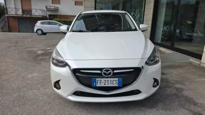 Usata Mazda 2 Exceed 105 CV (77 kW) 2016 Bianco Berlina
