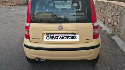 Usata Fiat Panda 69 CV (50 kW) 2012 Giallo Utilitaria