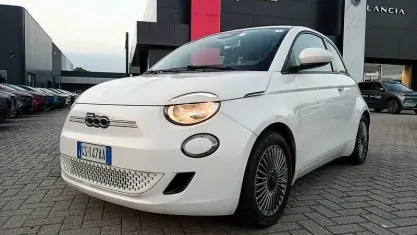 Usata Fiat 500e 86 kW (118 CV) 2023 Bianco Berlina